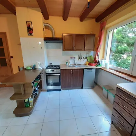 Dom Nad Jeziorem Radunskim Holiday home Zgorzale